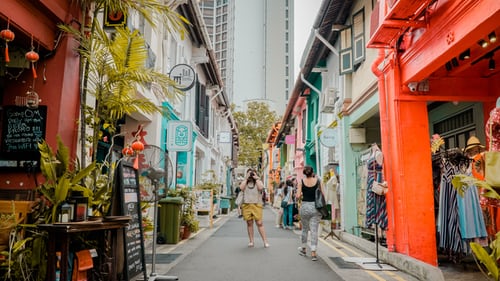 赴新加坡留学的学生越来越多，留学如何衔接移民通道?