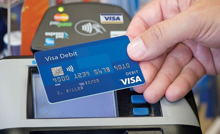 去美国旅游可以在美国办银行卡吗？ 